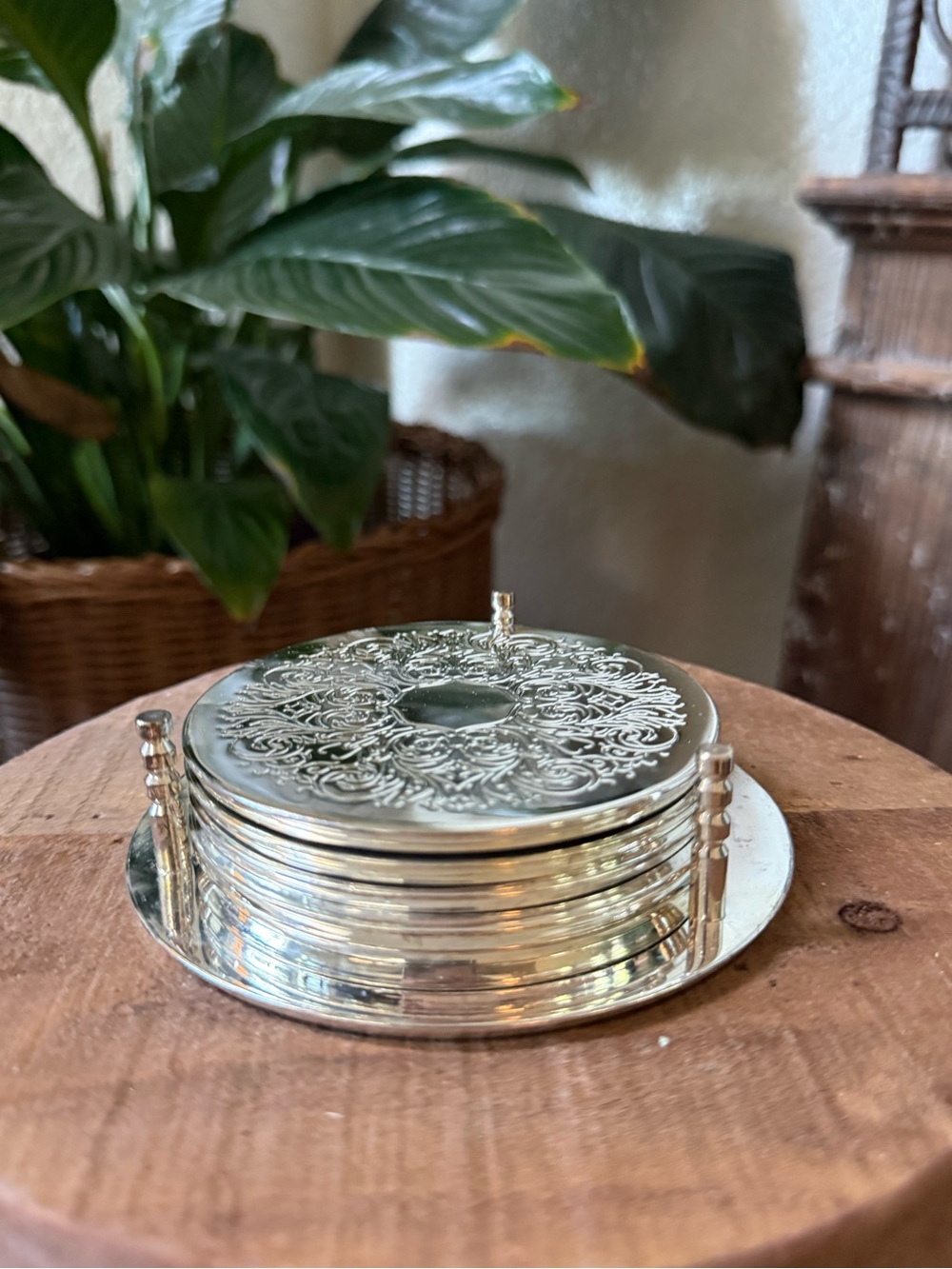 Vintage International Silver Company Silverplated 5 Coasters And Caddy